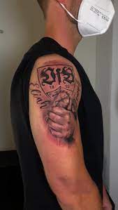 Gleichzeitig liehen die schwaben den abwehrspieler für die kommende spielzeit nach österreich zur wsg tirol aus. 0711 Nadelspiel Tattooatelier Vfb Stuttgart 1893 Facebook