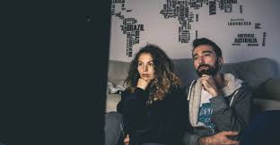 Producătorii și echipele de filmare au încercat să redea atmosfera de epocă, cu ajutorul vestimentației și lucrurilor specifice perioadei, dar și cu ajutorul scenelor picante. 20 Filme Bune Care Te Vor È›ine In Suspans Lipa Lipa