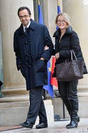 Claude Chirac Et Son Mari Frederic Salat Baroux Lors De L Elevation De Line Renaud Au Rang De Grand Croix De L Ordre National Du Merite Au Palais De L Elysee A Purepeople