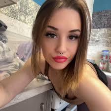 Toffee's aunt got her a size 7XL winter jacket