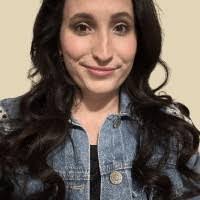 Bethany Johns's Instagram, Twitter & Facebook