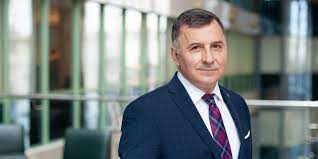 Rada nadzorcza pko bp wybrała dotychczasowego wiceprezesa banku jana emeryka rościszewskiego na prezesa pko bp. The Management Board Of Pko Bank Polski Appointed For A New Term