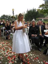 Además, puedes completar tu conjunto con nuestros complementos para vestidos de fiesta largos. Dama De Honor Wikipedia La Enciclopedia Libre