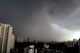 Resultado de imagem para chuva em sp