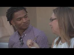 Teen Has Thanksgiving Dinner At Stranger's House After Text Message Mix-up 