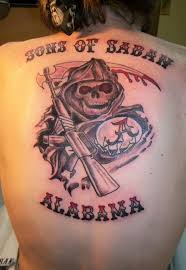 Behold the work of tattoo artist mike mcmahon, who recently inked a massive crimson tide piece on the back of zack smartt. Alabama Crimson Tide Fan Shows Off Sons Of Saban Tattoo