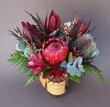 Svetlana On Twitter Australian Flowers Flower Arrangements Table Flower Arrangements
