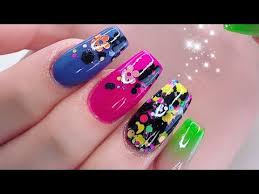 Los colores neón se hicieron populares en los 80s, aunque iniciaron siendo luces dispuestas en tubos, con gases que generan ese brillo tan característico. Nail Art Unas Neon Neon Nail Art Desingns 2019 Youtube