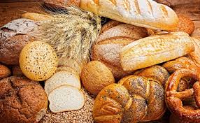 .وأن النبات من هذه الكائنات مزود بقدرة عجيبة جعلته يعيش في ظروف مختلفة من الحرارة والبرودة، فمنها مالايناسبه سوى الأجواء الاستوائية الحارة، وأخرى لاتعيش إلا في قمم الجبال العالية الباردة، وبعضها الآخر لا يألف العيش إلا في أحضان الأنهار وضفافها ومن خلال تلك. ÙƒÙ… Ø¹Ø¯Ø¯ Ø§Ù„Ø³Ø¹Ø±Ø§Øª Ø§Ù„Ø­Ø±Ø§Ø±ÙŠØ© ÙÙŠ Ø§Ù„Ø¹ÙŠØ´ Ù…ÙˆØ³ÙˆØ¹Ø©