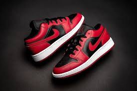 Air Jordan 1 Low Reverse Bred 553558 606 In 2020 Air Jordans Nike Sneakers Outfit Nike Sneakers Women