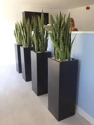 Nice Unique Modern Precast Planters To Make Your Outdoors Stylish Https Hajarfresh Com Unique Modern Pre Outdoor Planters Modern Planters Outdoor Plant Decor