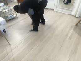 Staining Red Oak Floors White Kansas City Hardwood Floor Refinishing In 2020 Red Oak Floors Oak Floors Red Oak Wood Floors
