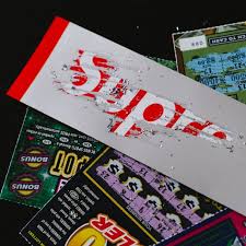 Trading a $5 supreme sticker to a $500 supreme cdg box logo! Haru Supreme Fw19 Scratch Off Box Logo Sticker åˆ®åˆ®æ¨‚è²¼ç´™ Yahooå¥‡æ'©æ‹è³£