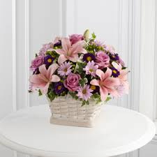Maybe you would like to learn more about one of these? Lester S Florist The Ftd Loving Sympathy Basket Savannah Ga 31401 Ftd Florist Flower And Gift Delivery