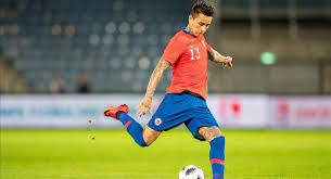 Jugador de fútbol profesional equipo actual bologna football club 1909 lograr tus metas. Seleccion Peruana Erick Pulgar No Esta Descartado Para Duelo Con La Bicolor Segun Prensa Chilena