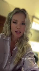 Madeline Stanton's Instagram, Twitter & Facebook