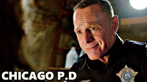Voight Tells Nina Chapman He Doesn't Think About the Man He Is