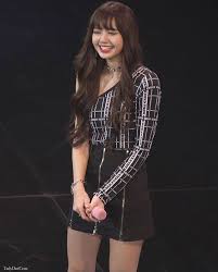 Taelice Tease Unbelievable Lisa P O V Blackpink Fashion Blackpink Blackpink Lisa