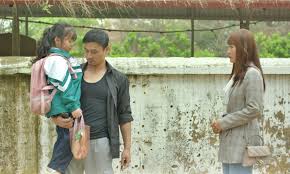 Dường như trong ánh mắt của lệ toát lên một điều rằng cô vẫn còn dành nhiều tình cảm cho việt. Vá» Vá»›i Cuá»™c Sá»'ng Nong Thon Trong Phim Má»›i Mua Hoa Tim Láº¡i Haná»™imá»›i