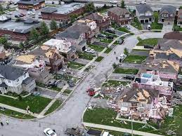 A tornado tore through barrie, ont., thursday afternoon barrie mayor jeff lehman told cbc news this morning that a total of 11 people were injured, after paramedics had initially put the figure at eight. Xnxssbnrctovpm