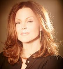 Qué fue de Belinda Carlisle, la bella intérprete de la canción “Heaven is a  place