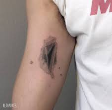 Anime tattoos are quickly becoming my favourite kind of tattoo. Taiwan Map Geometric Shape
