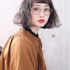 hair ヘアー はスタイリスト モデルが発信するヘアスタイルを中心に トレンド情報が集まるサイトです 20万枚以上のヘアスナップから髪型 ヘアアレンジをチェックしたり ファッション メイク ネイル 恋愛の最新まとめが見つかります アジア人 ショートヘア
