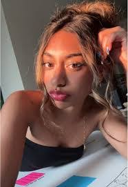 Alyssa Broyles's Instagram, Twitter & Facebook