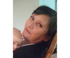 Robin Yarbrough's Instagram, Twitter & Facebook