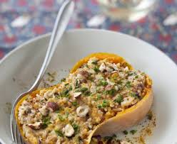 Courge Butternut Farcie Au Riz Et Aux Noisettes Recette Recette Courge Butternut Recettes De Cuisine Recette Courge
