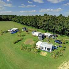 de lemeler esch natuurcamping met zwembad bijzonderecamping nl camping kampeerplaatsen kamperen