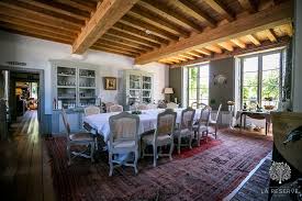 Floral And Antique Tours Are Just Around The Corner Maison D Hotes Maison De Campagne Maison