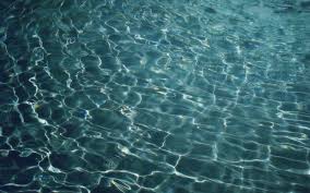 These 1611 water iphone wallpapers are free to download for your iphone. Sea Water Clear Water Wallpapers Hd Desktop And Mobile Backgrounds