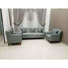 Mulai dari ruang tamu, ruang keluarga, ruang tidur, hingga dapur, semuanya perlu untuk diisi dengan perabotan yang sesuai, salah satunya adalah sofa minimalis. Jual Sofa Ruang Tamu Minimalis Retro 311 Seater Kancing Terbaru Juni 2021 Blibli