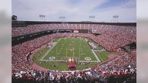 Levi's stadium is an american football stadium located in santa clara, california, just outside san jose in the san francisco bay area. 49ers Stadiums Then And Now