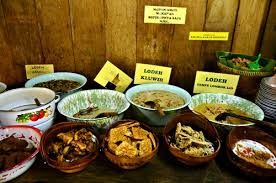 Tidak hanya membuat waktu bersantap semakin menyenangkan, tetapi sekaligus juga membantu resep sayuran enak dan bergizi yang tidak boleh dilewatkan adalah sayur lodeh. Kalau Kamu Main Ke Jogja Jangan Lupa Icip 6 Kuliner Populer Ini Ya