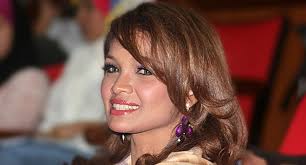 Wan jaafar's father is wan daud and his mother was wan munah wan ahmad. Zarina Zainuddin Akhirnya Tayang Wajah Suami Dan Madu Mynewshub