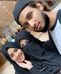 Going to the same places, the same time of day isn't going to get you to meet new people and to find a rich husband. The Juggernaut