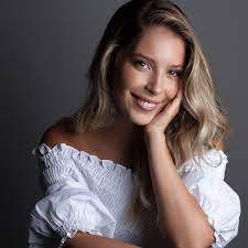 Filha mais nova de tony carreira seguia com o namorado, ivo lucas, na a1. Filha De Tony Carreira Sara Carreira Morre Aos 21 Anos Em Portugal Veja Sao Paulo