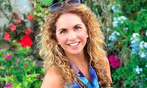Estará bajo la producción de rubén galindo, y será conducido por consuelo duval. Lucero La Verdad Sobre Su Supuesto Contrato De Exclusividad Con Televisa Celebs Fama Mag