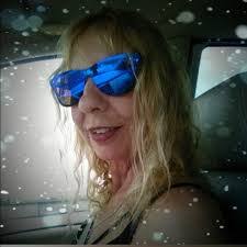 Wanda Hill's Instagram, Twitter & Facebook