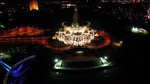 Enjoy the numerous variety of street food everybody goes to sleep at 8pm. Sarawak Kuching Waterfront Night View Youtube