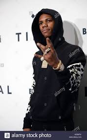 Category (this will be updated automatically compilation of weekly / daily updates) 3. A Boogie Wit Da Hoodie Stockfotos Und Bilder Kaufen Alamy