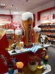 Stocking everything from plush, gifts, cards and accessories right down to offering a personalised forever friends bear for that extra special message to a loved one. Bears Friends Munich