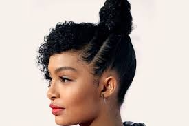 I hope that these prom hairstyle ideas will give you the inspiration you need to rock your hair for your special day. 9 Easy On The Go Hairstyles For Naturally Curly Hair