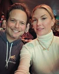 Scott Wolf's Estranged Wife Returns To Rehab After Warning About Family  Drama