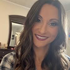 Adriana Cella (@CellaAdriana)