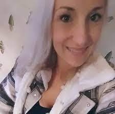 Jessica Meiners's Instagram, Twitter & Facebook