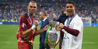 L'euro 2016 a généré 1,22 milliard d'euros de retombées sur l'économie française. Voici L Equipe Type De L Euro 2016 Dh Les Sports