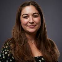 Shaina Robinson's Instagram, Twitter & Facebook